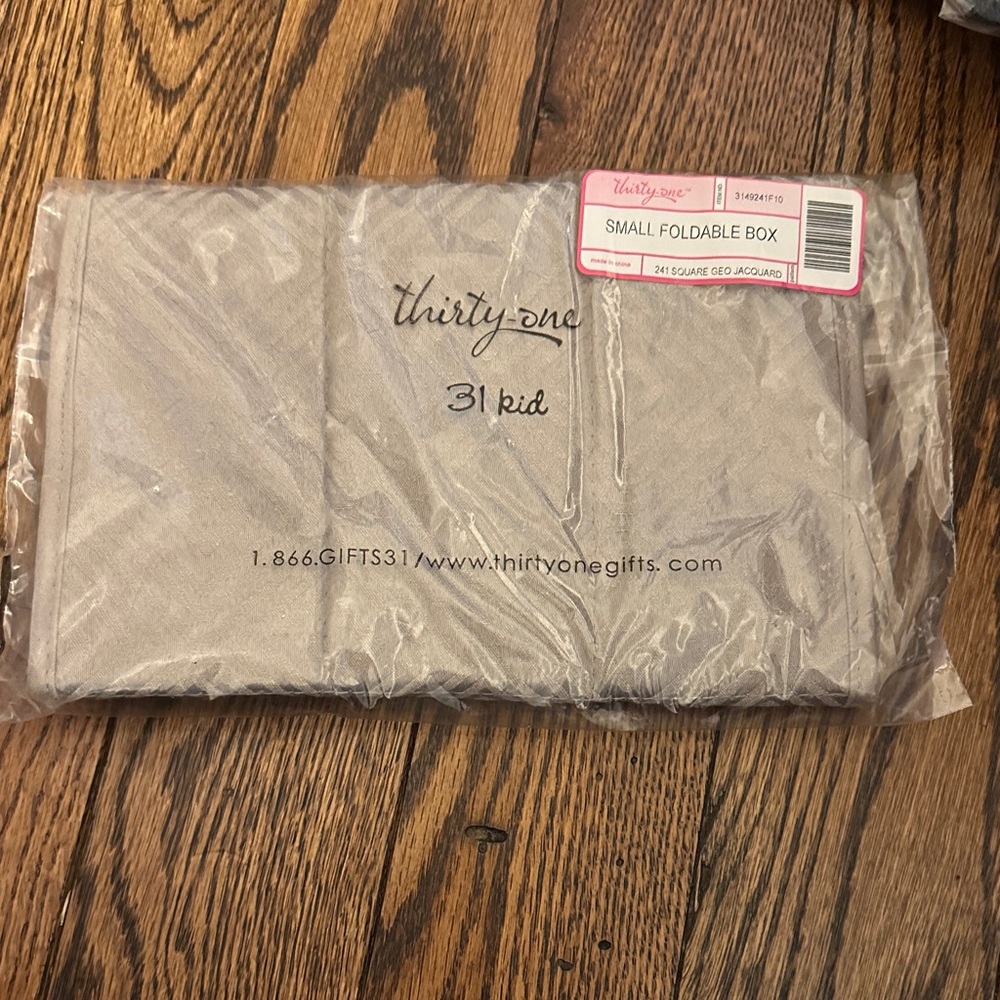 Thirty-One Silver Foldable Storage Box